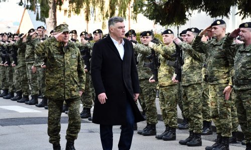 Milanović vojnicima: Neće biti avanturizma, a jedno mogu obećati...