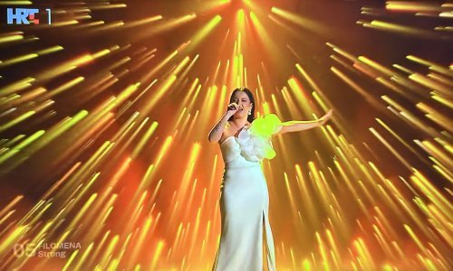 Ove godine smo svašta vidjeli: Glazbenica na Doru stigla u vjenčanici?