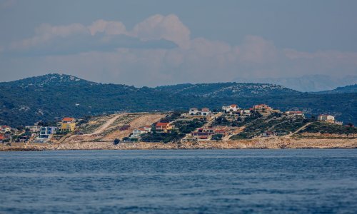 Ova općina lani je na kobasice potrošila 36.000 eura, a sad je u središtu javnosti zbog devastacije plaže