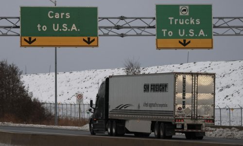 Trump uveo carine od 25 posto najvećim trgovinskim partnerima: Kanada uzvratila