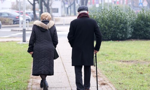 Sve više umirovljenika prima i dio obiteljske mirovine: Evo kakvi su iznosi u pitanju