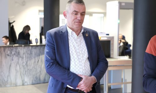 Mlinarić: Ne pada nam na pamet srušiti vlastitu vladu