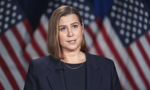 Bivša analitičarka CIA-e: 'Nakon spektakla u Ovalnom uredu, Reagan se sigurno prevrće u grobu'