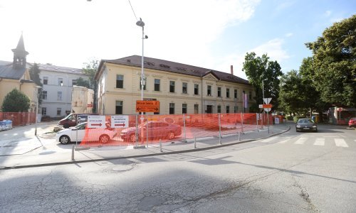 Krivi zid na zagrebačkoj bolnici zaista je - kriv. Voditelj obnove: Uklonili smo ga