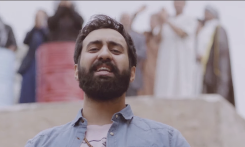 Popularni iranski pjevač kažnjen sa 74 udarca bičem jer se u pjesmi založio za žene