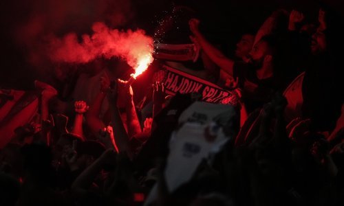 Uoči utakmice Lige prvaka policija zaplijenila Hajdukov šal, puške, pištolje, noževe...