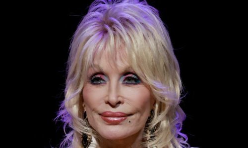 Dolly Parton oprostila se od preminulog supruga dirljivom gestom: 'Velike ljubavne priče nikada ne završavaju'