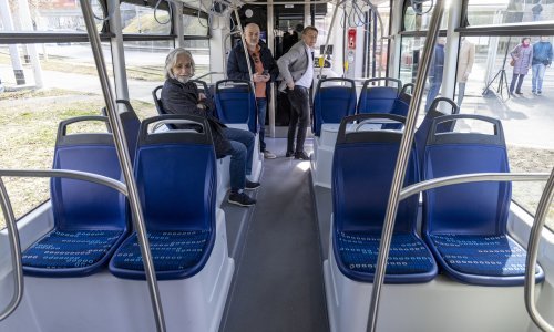 Gradu Osijeku isporučen prvi, od ukupno deset novih niskopodnih Končarevih tramvaja
