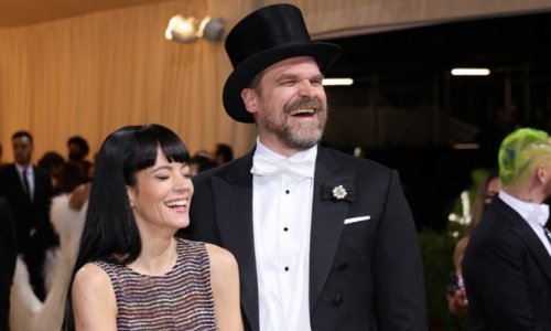 Nije ga štedjela: Slavna glazbenica oplela po bivšem suprugu, zvijezdi hit serije