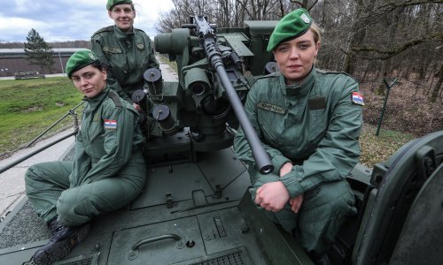 MORH: Muškarci, ako niste čestitali, taktičko povlačenje!