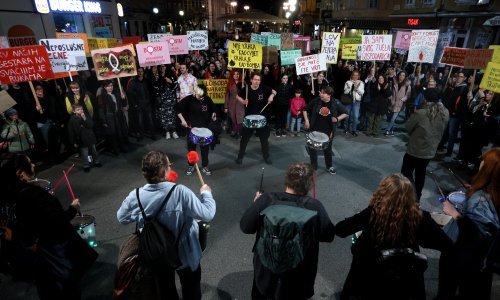 Policija privela riječkog prorektora na 'Noćnom maršu': Razlog je zastava koju je nosio