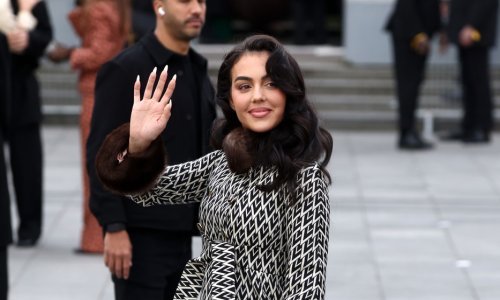 Ronaldova Georgina u ovom kaputu i čizmama nije prošla nezapaženo