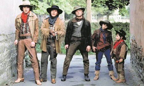 Sjećate li se braće Vragec iz 'Smogovaca'? Evo kako danas izgledaju Dragec i Pero