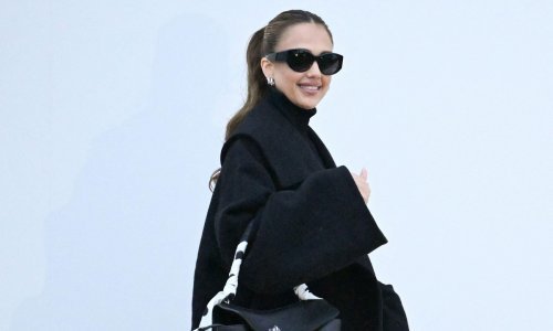 Blista nakon razvoda: Elegantni kaput Jessice Albe pun je pogodak