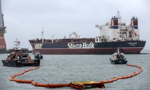 Neobjašnjeni sudar: Još gori portugalski brod kod obale Britanije; potonut će