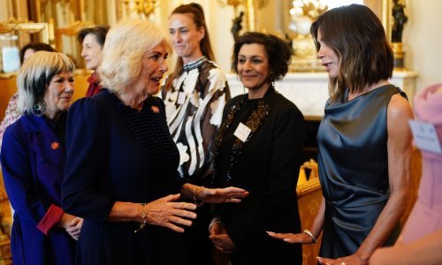 Povratak u 90-e: Victoria Beckham osvanula s novom frizurom