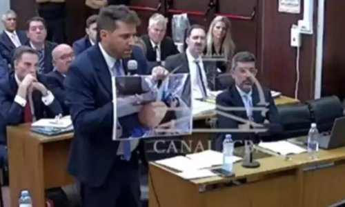 Šokantne scene na suđenju za smrt legende: Ovako je umro Maradona