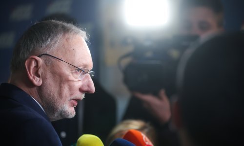 Božinović: Ne postoje nikakvi tajni čarter letovi s deportacijama migranata