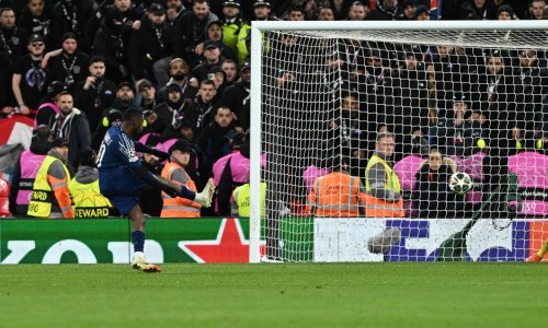 Zašto je Dembele penal pucao slabijom nogom?