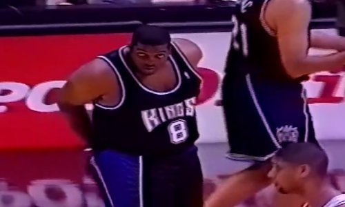 Preminuo najteži košarkaš u povijesti NBA lige