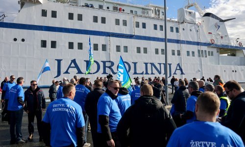 Pomorci prosvjedovali zbog kolega koje DORH istražuje zbog nesreće na trajektu Lastovo