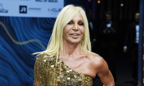 Donatella Versace je žrtveni jarac: Ne smije više koristiti prezime, a ni dizajnirati