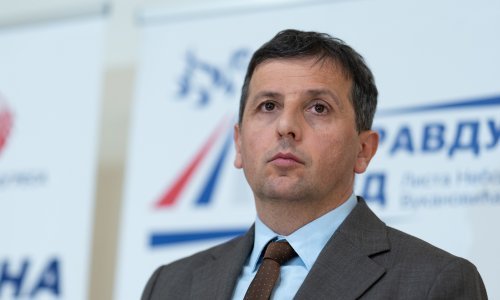 BiH: Vodećem kritičaru vlasti u RS zapaljen automobil, on krivi Dodika