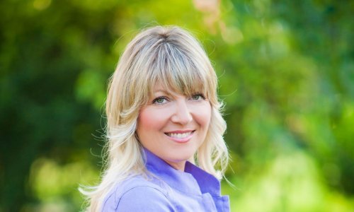 Nakon 30 godina je napustila HRT, a nakon toga se skrasila u Maleziji