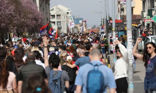 Snimka drona otkriva koja je masa ljudi stigla iz Novog Beograda