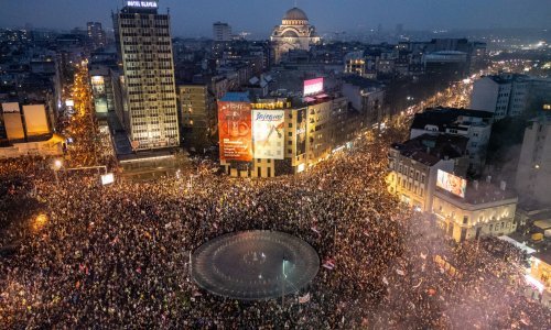 Pripadnik žandarmerije tvrdi: Više zvučnih topova bilo je raspoređeno u subotu na prosvjedu