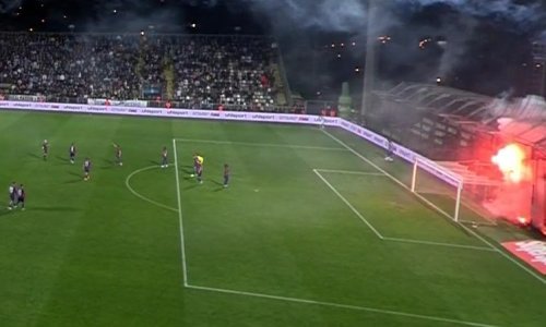 Jadranski derbi prekinut zbog gostujućih navijača, pogledajte veliku bakljadu