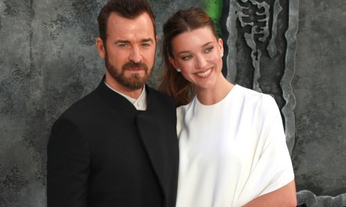 Mladenka je odabrala senzacionalnu, nimalo tradicionalnu vjenčanicu s potpisom Victorije Beckham