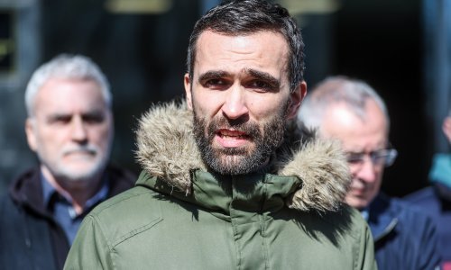 Kroflin otkrio koliko se plaća umanji zastupniku, a koliko čistačici za izostanak s posla