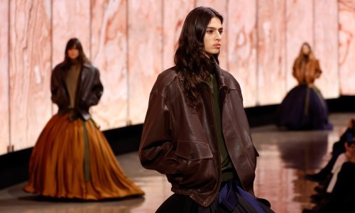 Najpoželjnija jakna sezone stigla je na police Zare i to u nekoliko boja