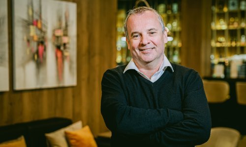 Nekadašnji konobar danas vrti 15 milijuna eura godišnje: 'Nisu mi dali da ugostim vanzemaljce'