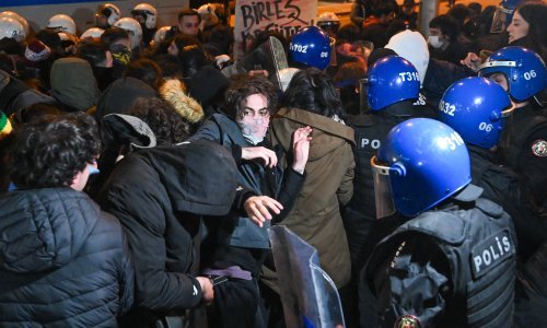 Pritvoren gradonačelnik Istanbula, policija uhitila 37 osoba osumnjičenih za 'provokativne objave'