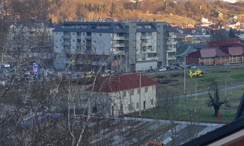 Teška prometna nesreća u Krapini, sudarila se tri vozila, intervenirao i helikopter