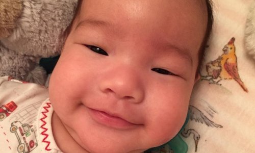 Fotografija sina Lucy Liu koja će vas raznježiti