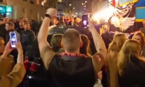 Pogledajte kako su hrvatski navijači sinoć pjesmom držali Pariz budnim