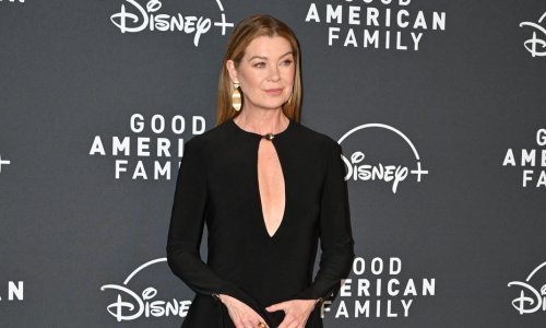 Duboki dekolte u prvom planu: Zvijezda 'Uvoda u anatomiju' izgleda senzacionalno