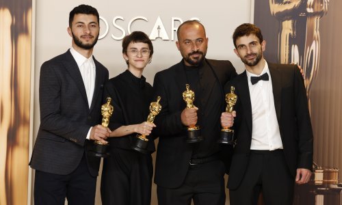 Redatelj Oscarom nagrađenog dokumentarca pretučen i odveden s povezom na očima