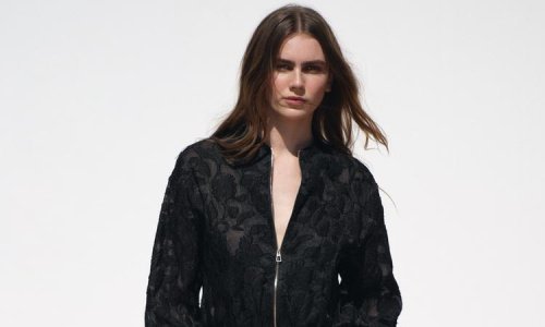 Savršena za toplije dane: Ova jakna iz Zare osvaja chic dizajnom, ali i cijenom