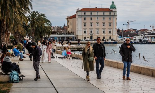 Pomama na Jadranu za ovom vrstom sezonaca; plaća je veća i od 2000 eura