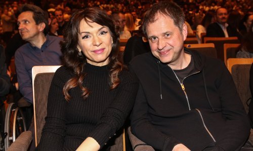 Glas uz kojeg su odrastale generacije: Ovo je suprug Emilije Kokić