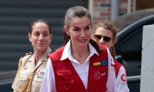 Kraljica Letizia dobro zna: Ovakve hlače najbolja su alternativa trapericama