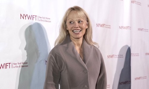 U izdanju koje stiže ravno s modne piste: Pamela Anderson privukla je sve poglede