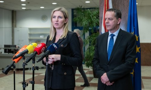 Vlada: Ispunjenje materijalnih zahtjeva sindikata trenutno nije zakonski moguće