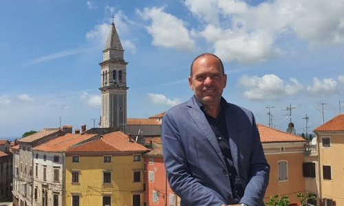 Čak 20 godina je vladao Vodnjanom, a sada se opet kandidira na izborima