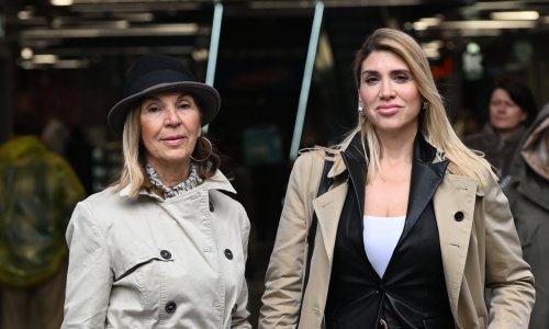 Modno usklađene mama i kćer: Nada i Mirta Šurjak splitsku rivu zamijenile kišnim Zagrebom