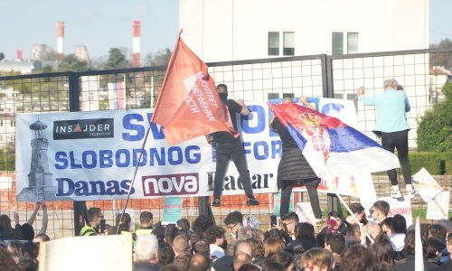 Pogledajte kako srpski studenti provode 'deratizaciju Informera': Izađi, Dragane. Imamo gulaš
